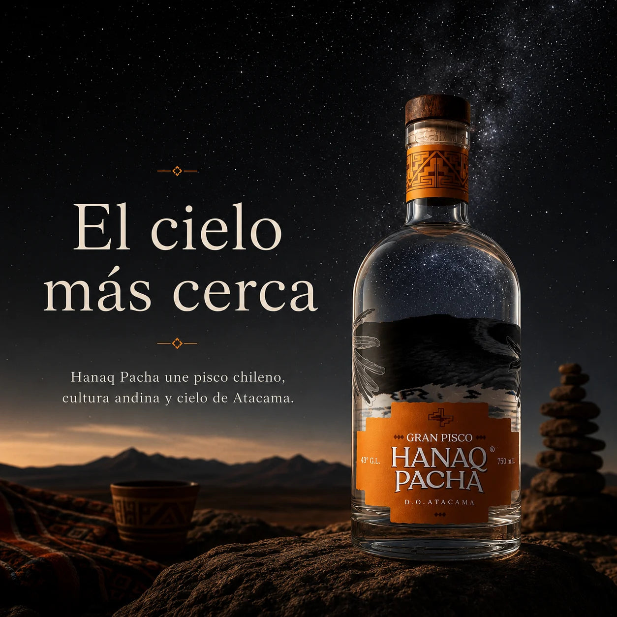 Botella Hanaq Pacha con cielo de Atacama y paisaje andino